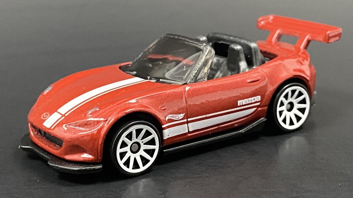 2016-21 MAZDA MX5 ND ROADSTER RACE CAR 1:64 RARE LIMITED DIORAMA