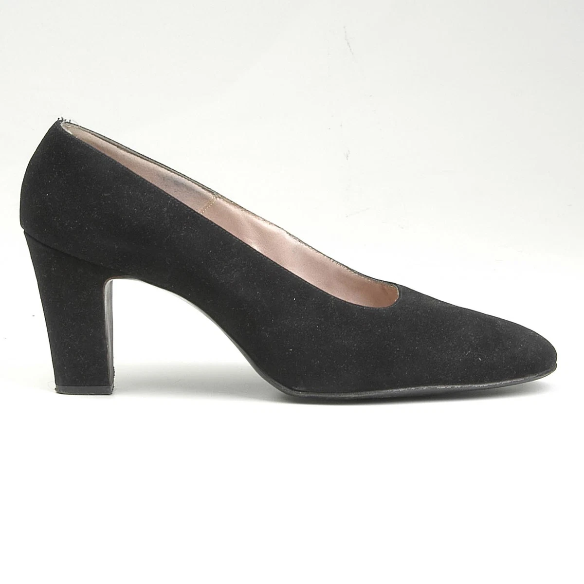 Black suede hot sale shoes heels