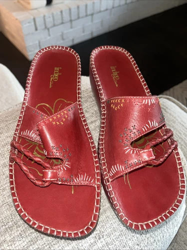 Sandalo donna Indigo By Clarks platform 8 M rosso arte da indossare pelle ricamo