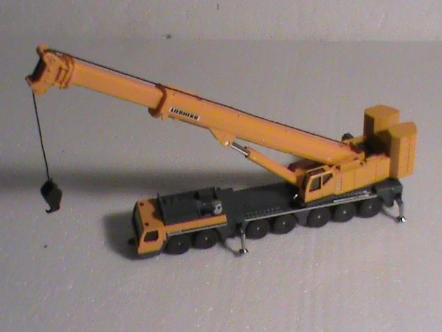 camion grue HO SIKU/CAMION GRUE LIEBHERR/ JAUNE/ OCCASION - Photo 3/4