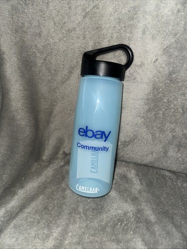 CAMELBAK Carry Cap 25oz Wasserflasche – Aus Recyceltem Tritan, Spülmaschinenfest, Mit Tragegriff