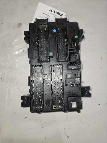 14 JEEP GRAND CHEROKEE POWER DISTRIBUTION CENTER GAS ONLY 68137439AC 68137439AD - Picture 3 of 4