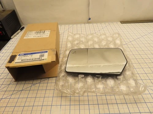 Ford FL7Z-17K707-C Side View Mirror Glass Blind Spot Heated Left LH Drivers