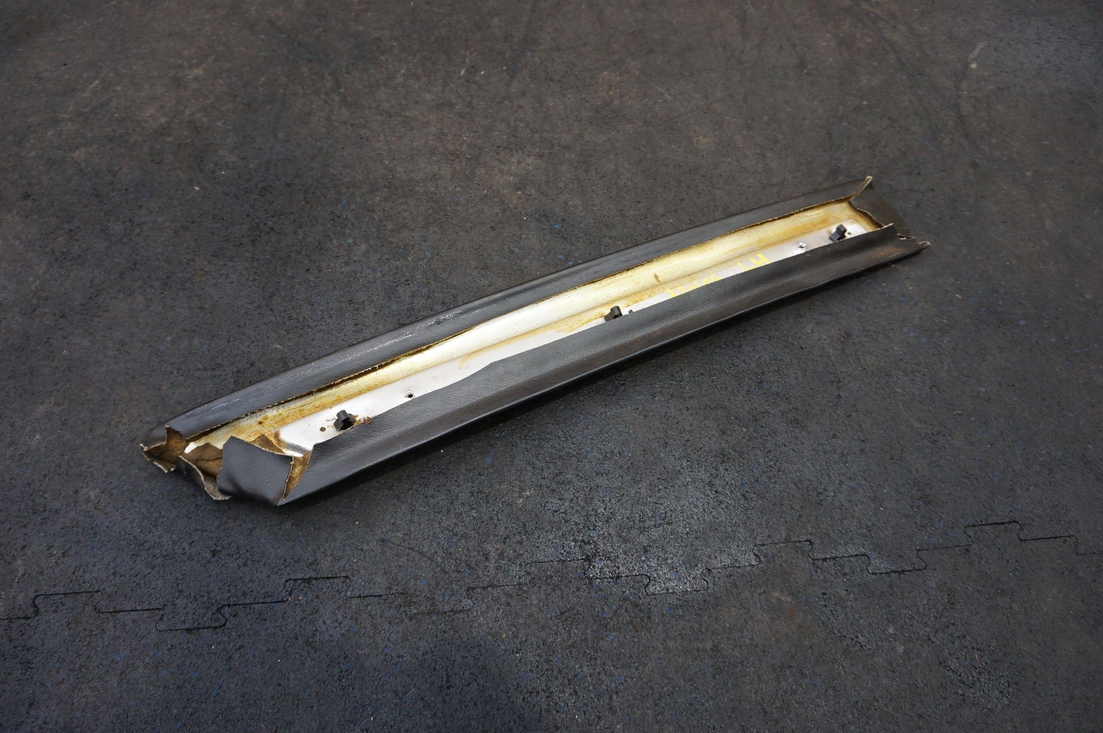 Left A Pillar Cover Trim Molding Panel 60356805 Ferrari 308 GTSi 1980 208 328