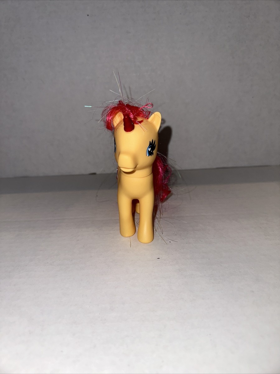 Gi-Go Wonder Pony Land Orange Unicorn Red Hair Moon/Cloud Symbol 3