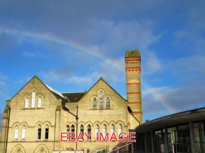 FOTO NOTTINGHAM REGENBOGEN AUF GOLDSCHMIEDESTRASSE KURIOSES LICHT NACH EINEM REGENSCHAUER