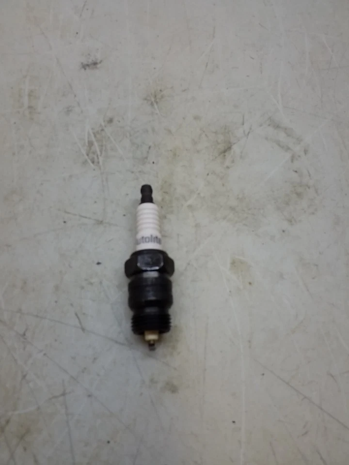 Bujía Autolite 46 Núcleo de Cobre Envío Gratis Devoluciones Gratuitas Foto 3 de 3