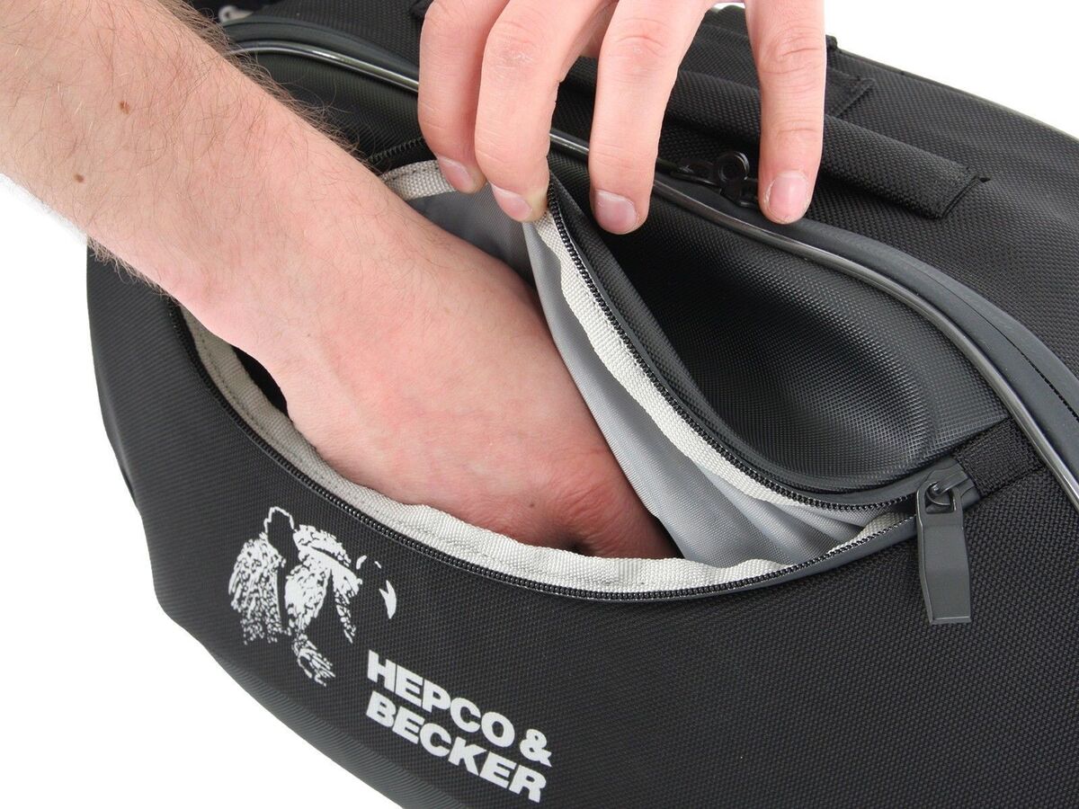 Yamaha XSR700 Panniers with C-Bow KIT BY HEPCO AND BECKER Yamaha XSR700 Panniers with C-Bow KIT BY HEPCO AND BECKER