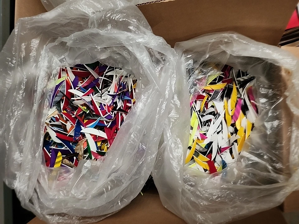 射箭羽毛-分类 Pk。 1/2 磅散装,1k+ 件 — 第 3/3 张图片