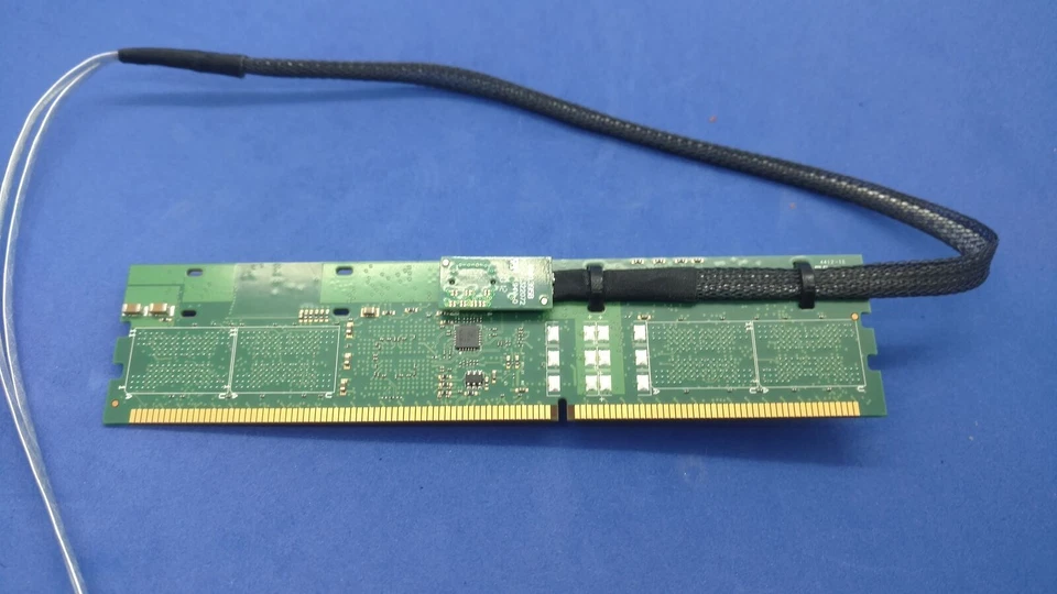 VIKING TECHNOLOGY SATADIMM 100GB 240P SSD Storage Controller VRFSD4100GHCTMTHK1 - Image 4 of 4