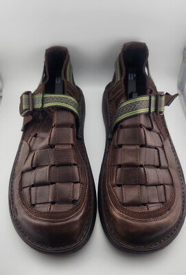 Chaco Conundrum Leather Sandals Leather Grid Toebox with  display picture 1