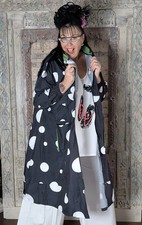 MG JETZT IM SALE Regenmantel Schwarz mit weißen Punkten und grünem Memory Taft E