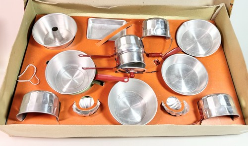 Vintage Aluminium Küche Kochgeschirr Mid Century Spielset. Erscheint unbenutzt - Bild 3 von 7