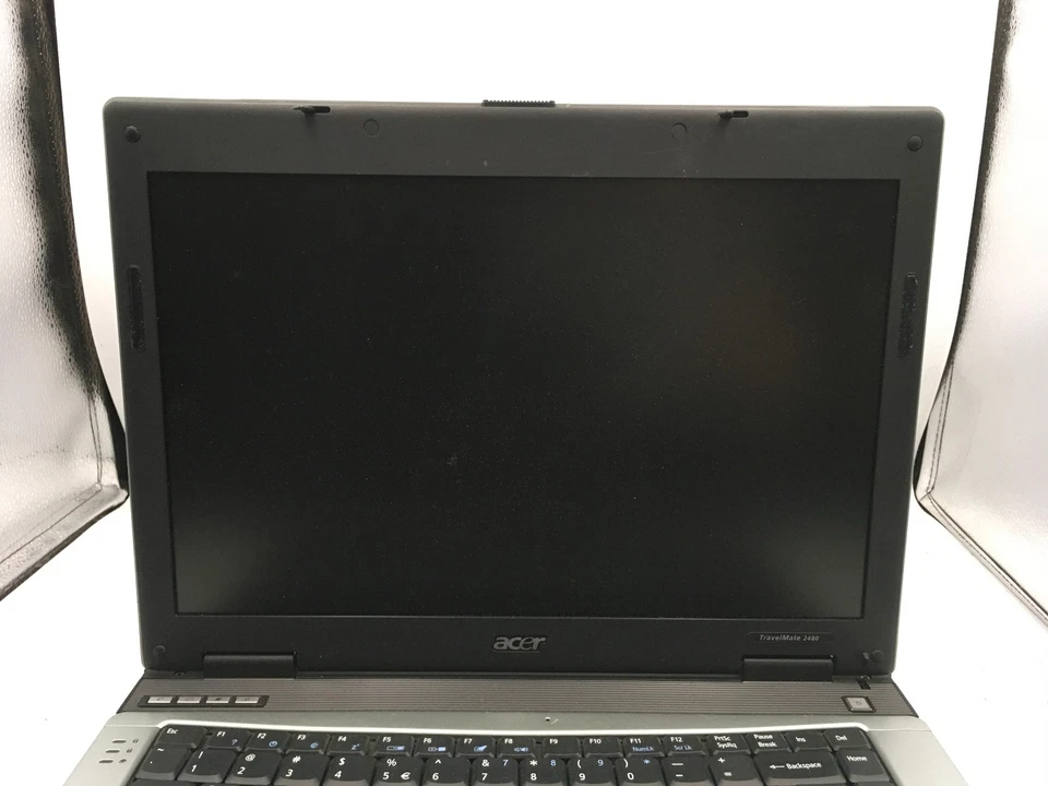 ACER TRAVELMATE 2480 -FOR PARTS/NO POWER- INTEL CELERON M - 512MB RAM - READ -BB - Image 2 of 4