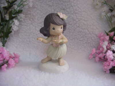 Precious Moments - HAPPY HULA DAYS -Young Hawaiian Girl In Grass Skirt