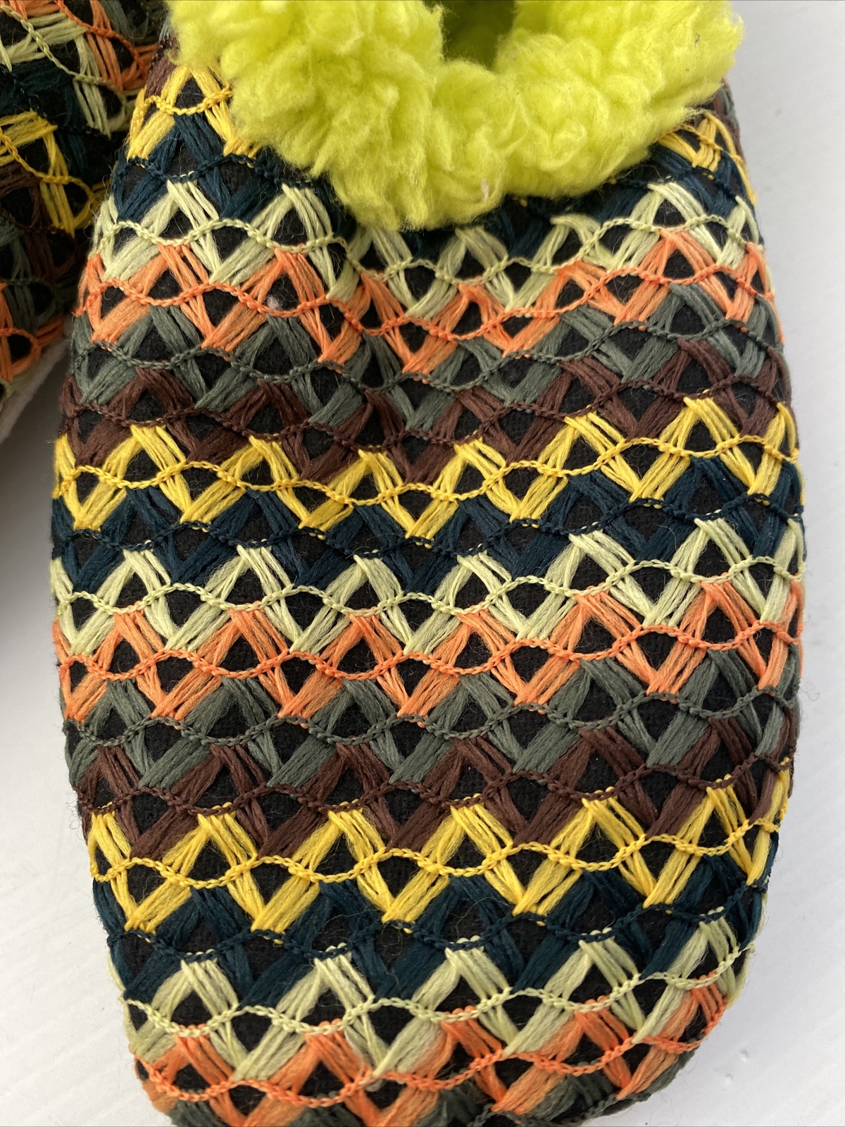 PANTOFOLA D’ORO Snoozies Pantofole Copripiedi WIGGLE STRIPES GIALLE Donna Taglia L 9 10 Nuove con etichette