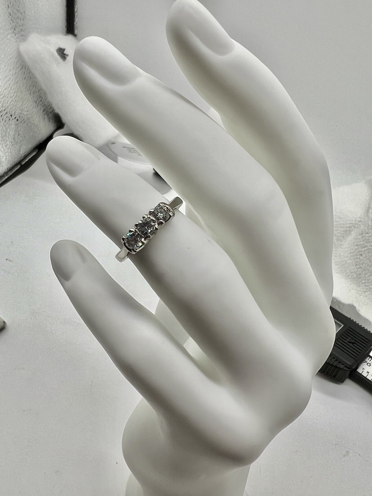 Solid 950 Platinum .50tcw Diamond Cluster  Ladies… - image 10