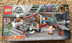 lego jurassic 75932