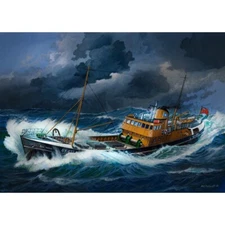 Revell #05204 1/142 North Sea Trawler