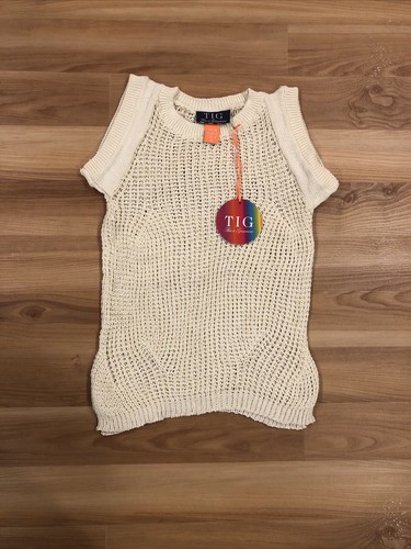 NWT This Is Genevieve Knit Vest Open Weave Beige Small