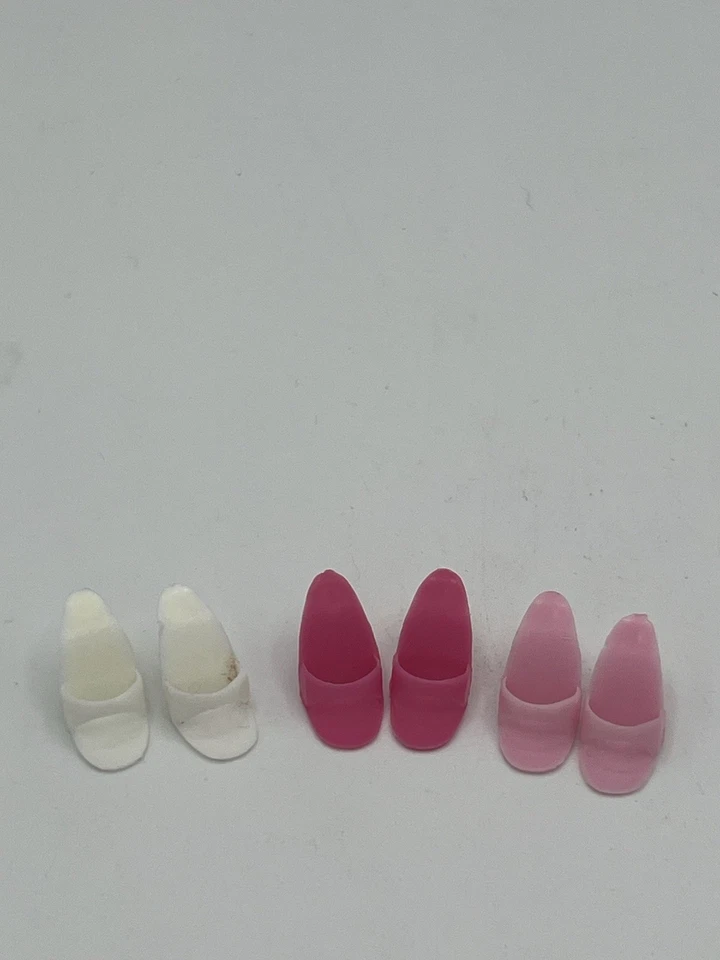 Muñeca Barbie Filipinas Lote de 3 pares de mulas blancas, rosas calientes y chicle Foto 2 de 4