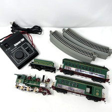 Thomas Kinkade Christmas Express Hawthorne Village Locomotive & Train Cars 4 pcs