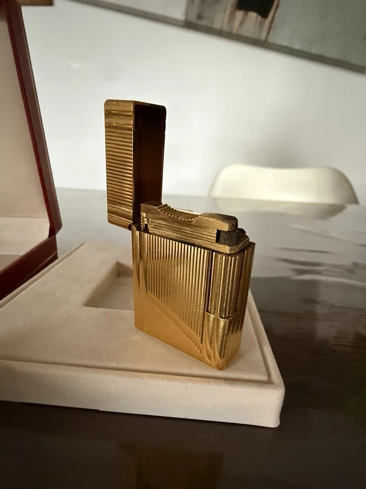 ANCIEN Briquet S.T. Dupont - Avec papiers ,. Dorure Très Bon Etat - Imagen 4 de 4