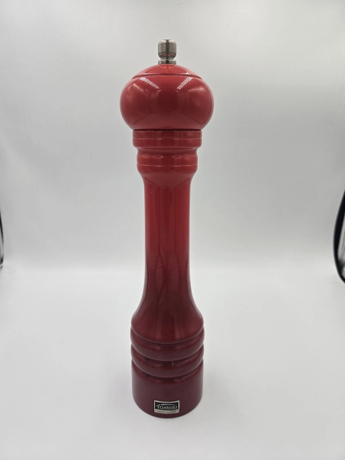 Trudeau Pepper Mill Grinder Professional Restaurant Grinder Red Large 17in PreO
Opens in a new windo