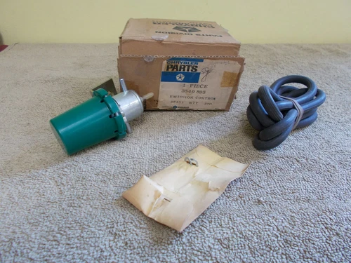 VINTAGE 1955-1970 NOS MOPAR CHRYSLER EMISSION KIT CONTROL 3549-895 w / box