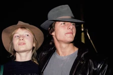 Rebecca DeMornay Tom Cruise wearing fedora style hats unspecified - Old Photo 1