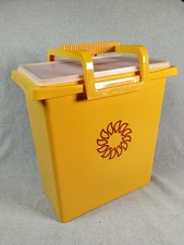 Vtg Tupperware Picnic Set Sunburst Yellow Con...
