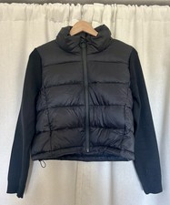 NWT Women  s Black Puffer Jacket With Knit Sleeves Size S 