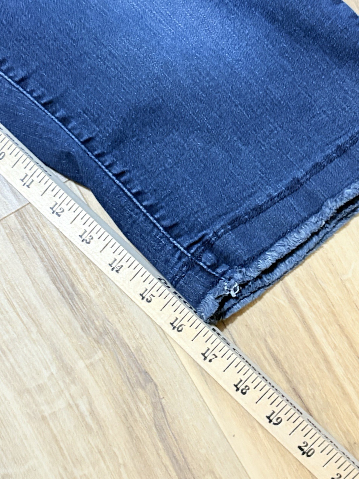 Democracy AB Solution Distressed Capri Women’s Si… - image 6