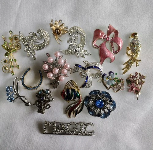 Vintage BROOCHES Pins Ornate Costume Jewelry Floral Rhinestone Enamel Lot of 16