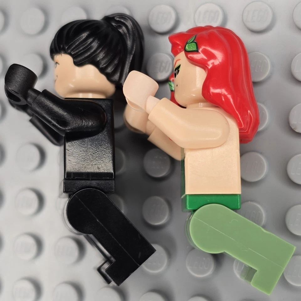Lego BATMAN Minifigures Lot BAT003 Catwoman BAT018 Poison Ivy - Image 3 of 4