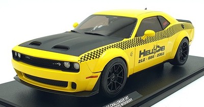 Solido Maßstab 1:18 Diecast S1805716 - 2023 Dodge Challenger SRT Hellcat Wide Boy