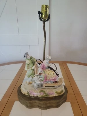 CAPODIMONTE Figurine Woman With Lamp PORCELAIN Italy Bronze Vintage - Image 1 of 4