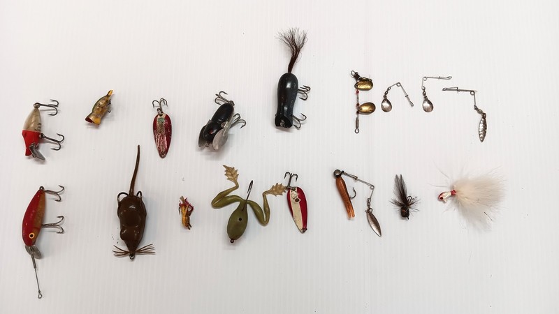 Vintage Lure Lot Heddon Crazy Crawler Creek Chub + more
