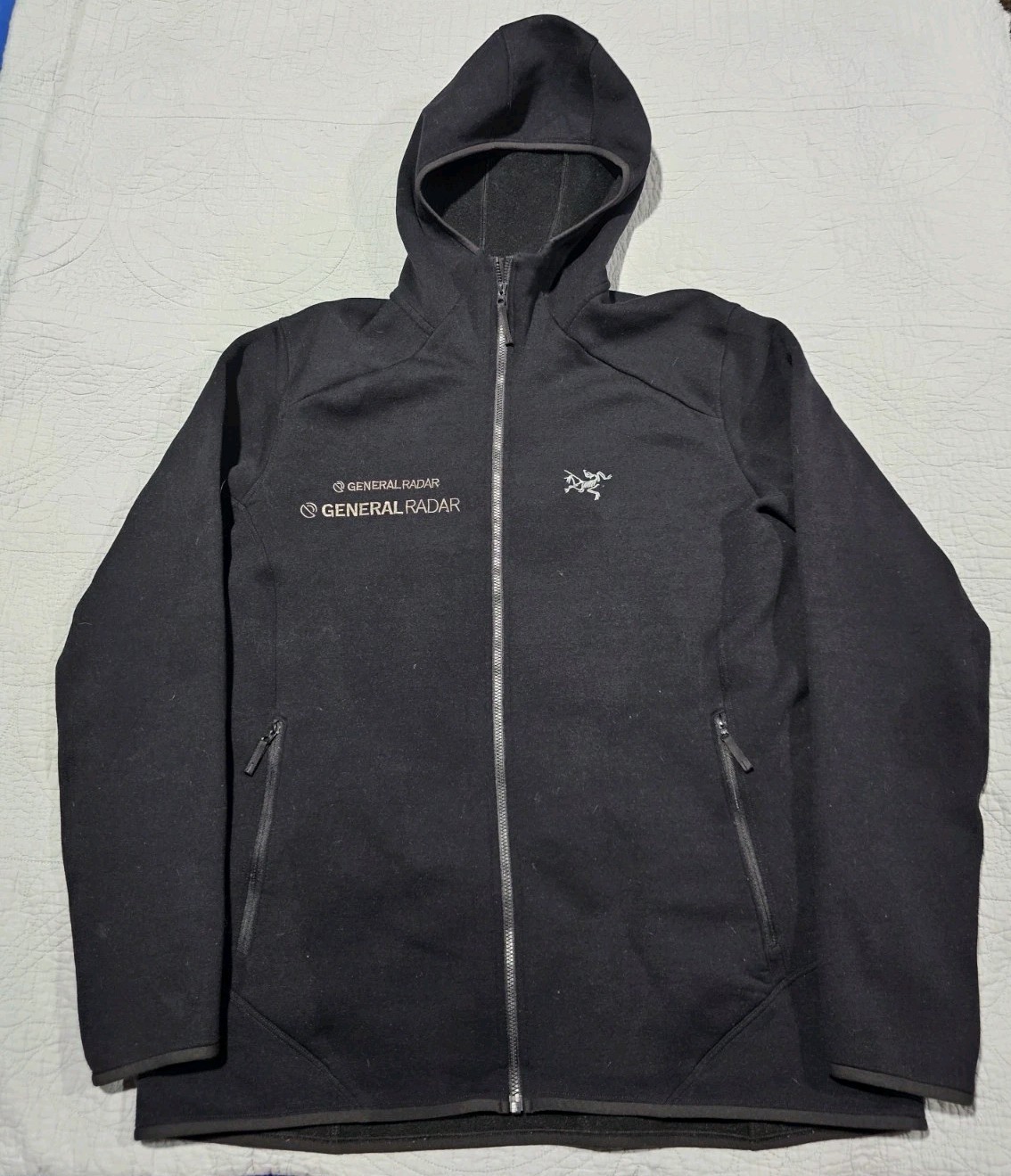 Arc'teryx Kyanite AR Felpa con Cappuccio Donna Taglia XL Logo Azienda Strappo sulla Manica