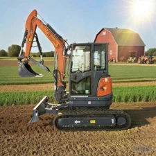 AGT CFG-40UF 4-Ton Mini Excavator with Kubota Engine with Hydraulic Thumb W-AC
