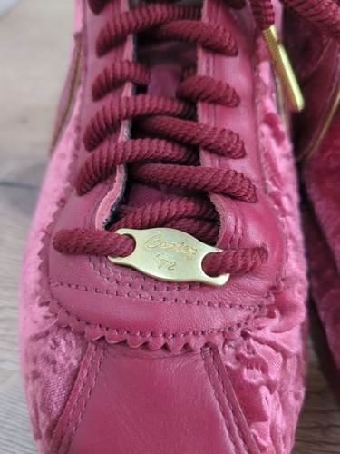 Nike Classic Cortez SE AV8205-600 Red Crush/Team Red Wmn Talla 6 Reino Unido Old School... - Imagen 8 de 15