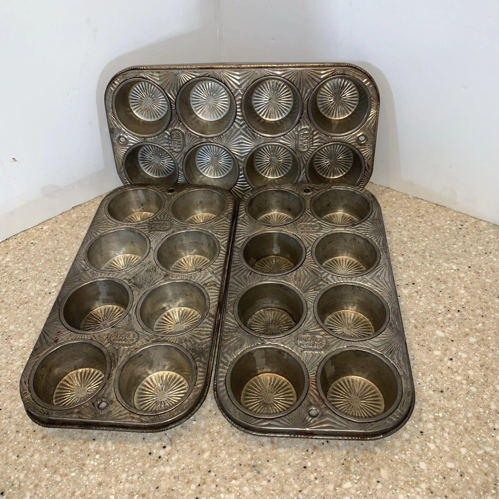 3 Vintage EKCO Muffin Trays Small Tin 8 Starburst N-800-5
