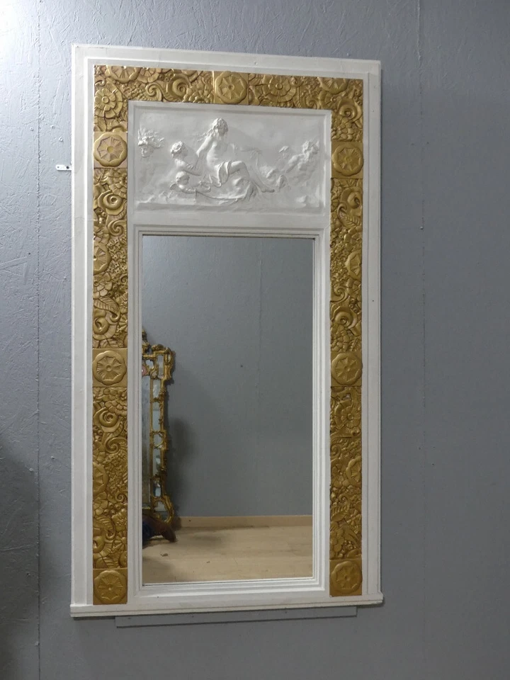 Trumeau Art Déco En Stuc Doré Et Bas Relief Scène à l'Antique Vers 1925 - Photo 2/4