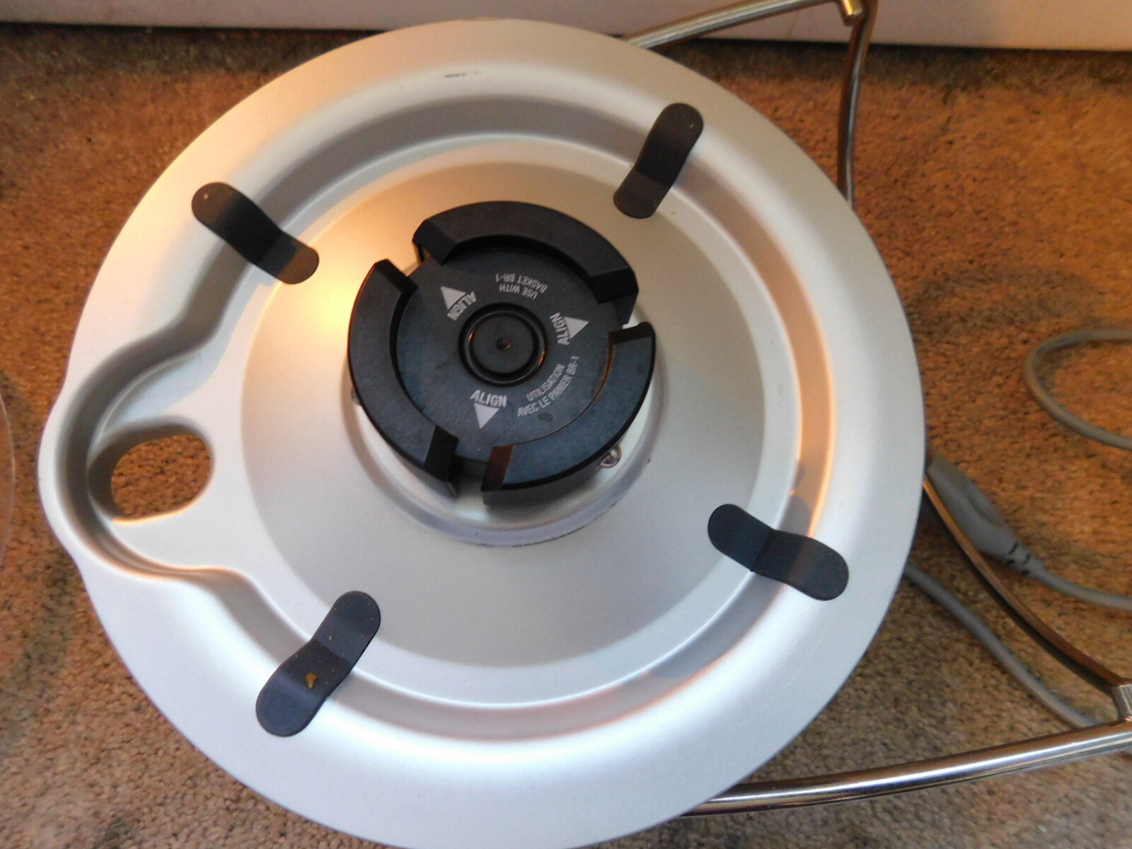 Breville BJE200XL Compact Juice Fountain Juicer 700Watt Extractor with