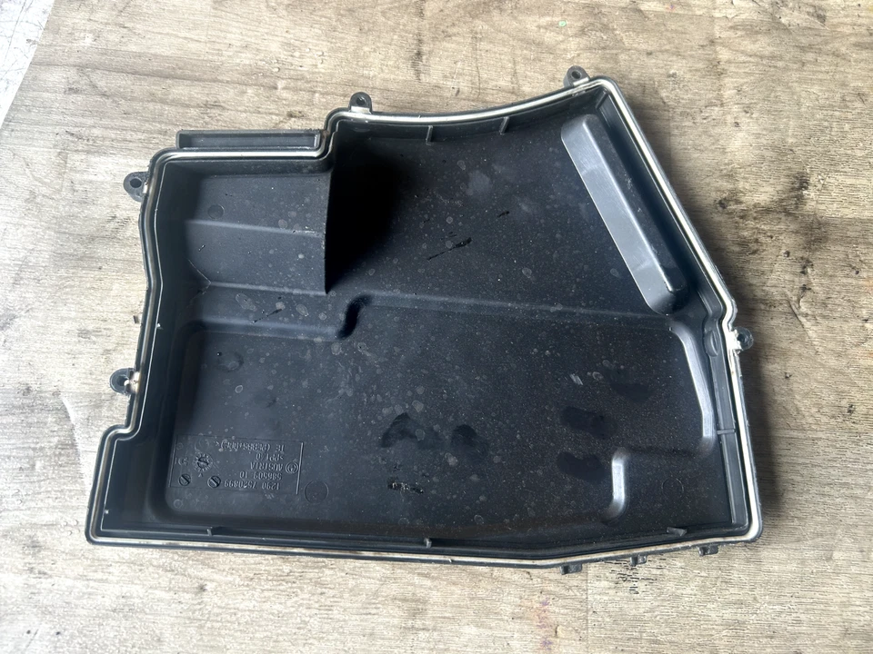 BMW 550I 650I 528I 645I OEM 04-07 CAJA DE FUSIBLES MOTOR DELANTERO TAPA TAPA Foto 2 de 3