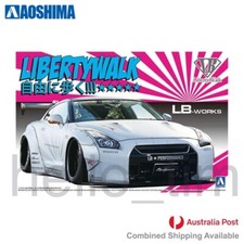 Aoshima 1/24 Plastic Model Kit - Liberty Walk 1/24 Nissan R35 GT-R Ver.2 054031