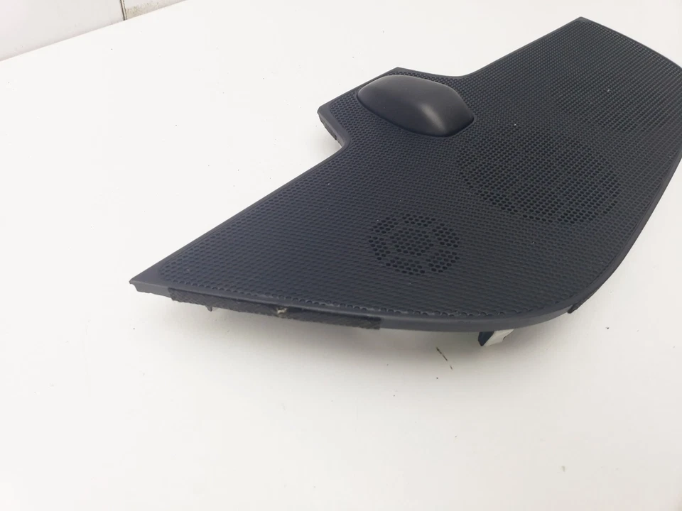 KIA SPORTAGE MK4 DASHBOARD SPEAKER TRIM COVER 2016 84715-F1900 - Image 4 of 4