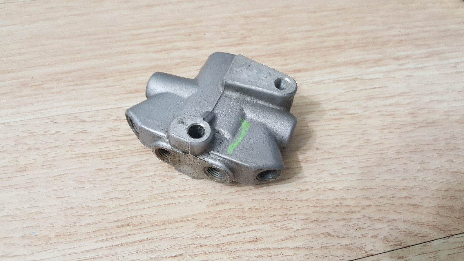 OEM Toyota Brake Proportioning Valve – No ABS – 1998-2002 Corolla (47150-12230 / 47150-12050)