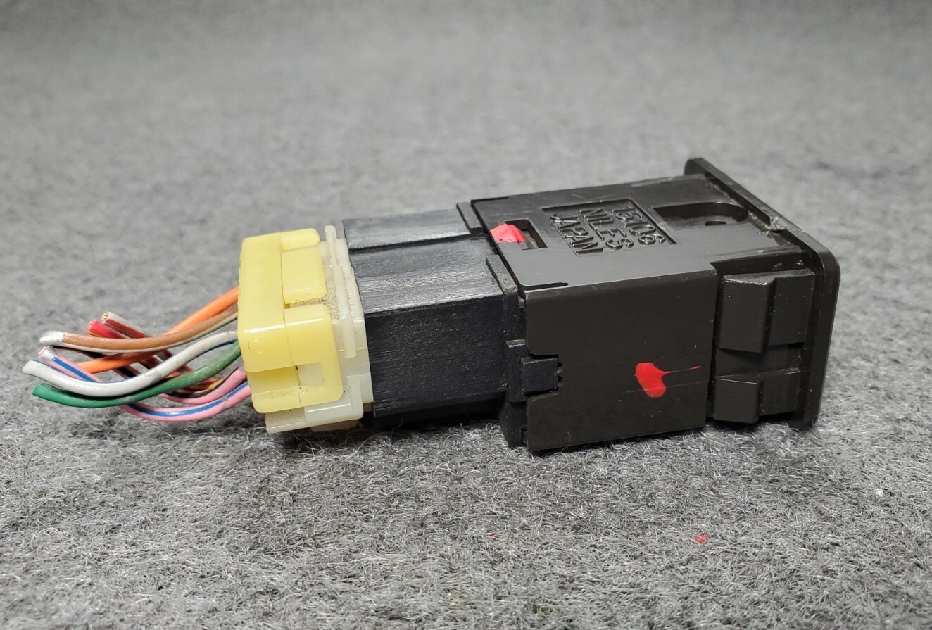 19871993 Nissan D21 Hardbody Pickup Pathfinder Hazard Warning Light