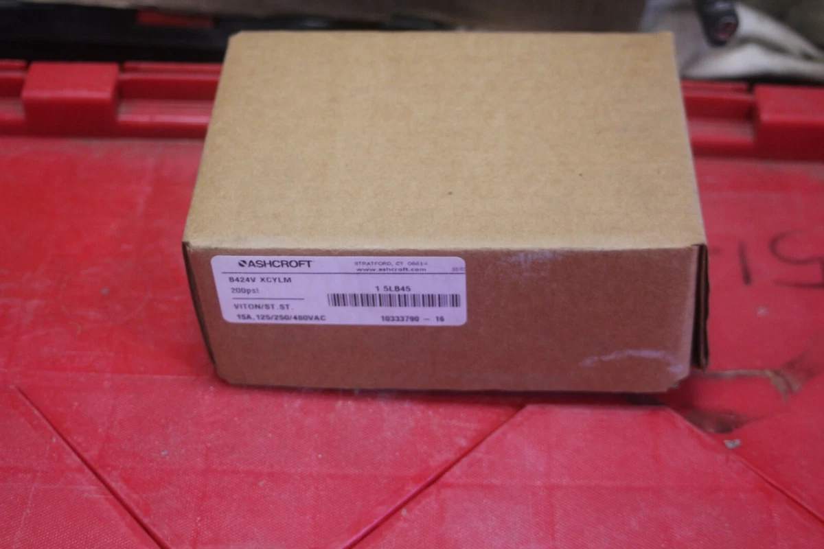 Ashcroft B420S XFM Pressure Switch W/ Diaphragm Seal 200psi, 48 OFF